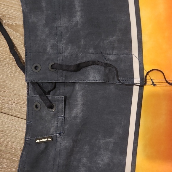 Oneill Shorts - Picture 3 of 6